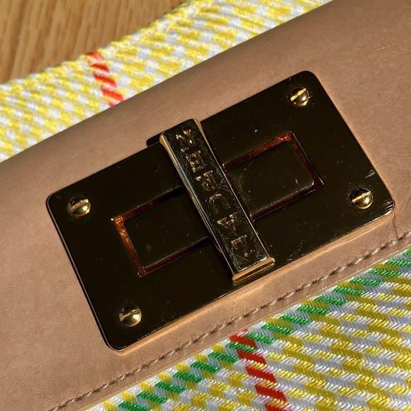 Lauren Ralph Lauren Yellow Houndstooth Plaid Designer Shoulder Bag - Picture 4 of 8